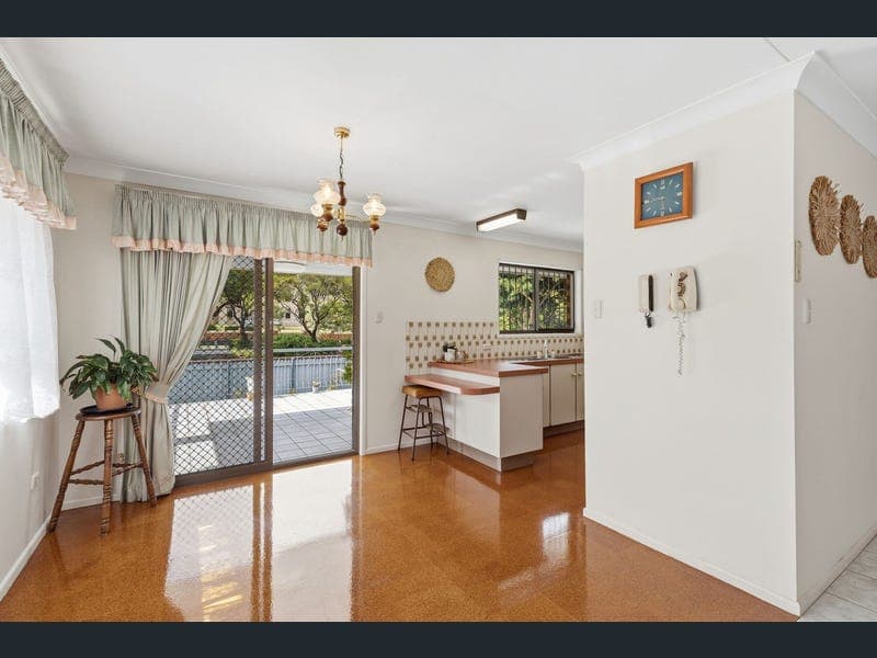 52 Floramy Street, Boondall — photo 1 of 5