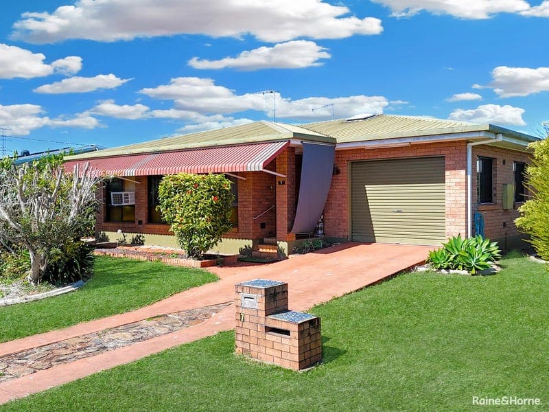7 Hillview Circuit, Atherton — photo 1 of 5