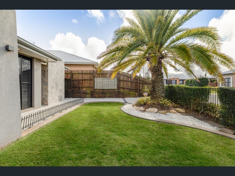 3 Eadie Street, Kearneys Spring — photo 1 of 5