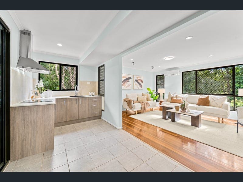 29 Narooma Street, Sunnybank — photo 1 of 5