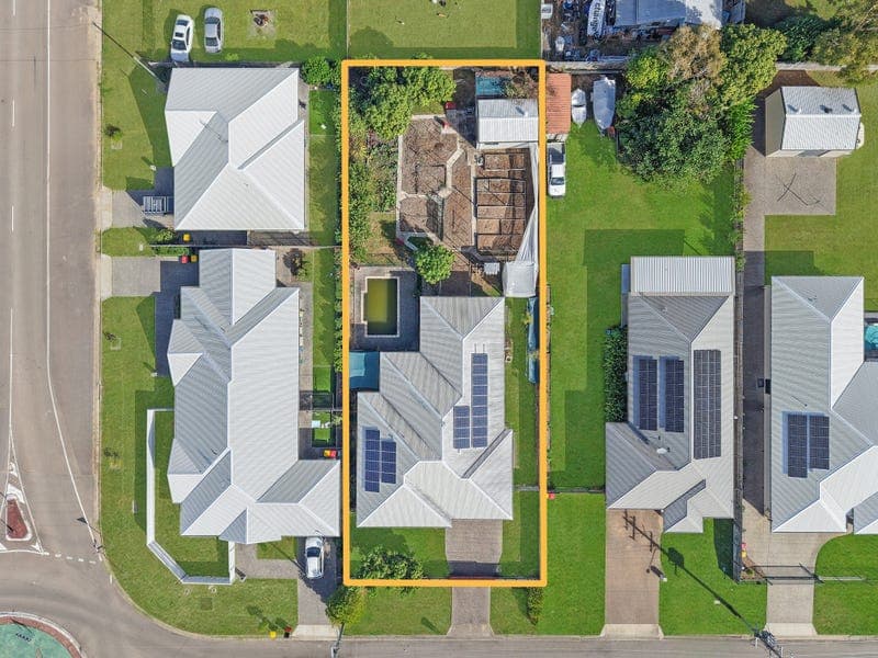 33 Santal Drive, Rasmussen — photo 1 of 5