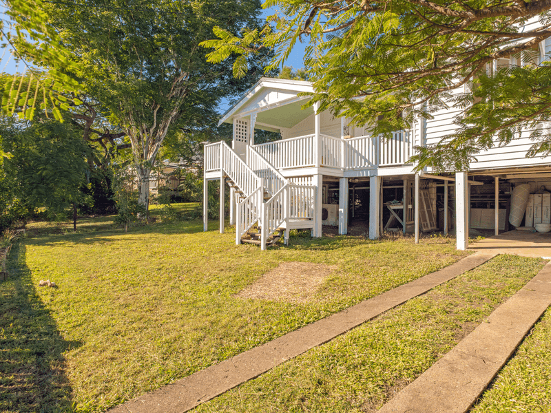 19 Kidgell Street, Gympie — photo 1 of 5