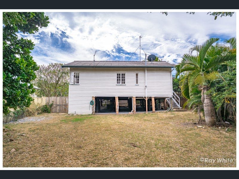 37 Meade Street, West Rockhampton — photo 1 of 5
