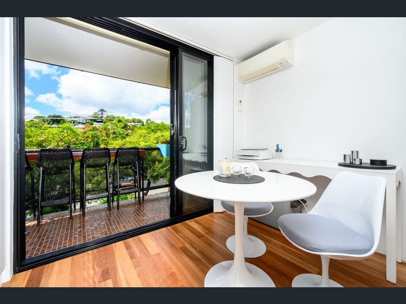 3/304 Harcourt Street, Teneriffe — photo 1 of 5