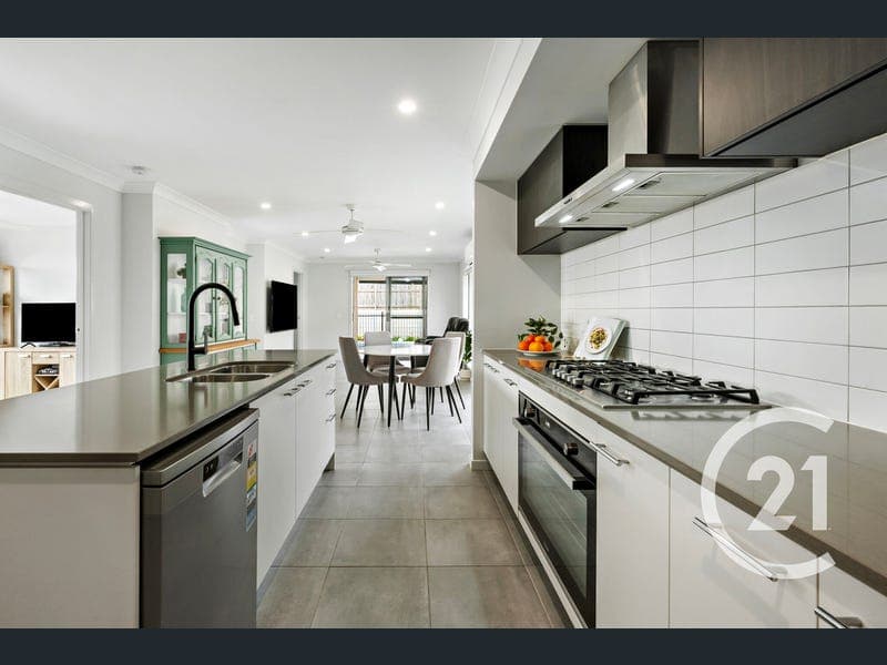 4 Bowen Street, Narangba — photo 1 of 5