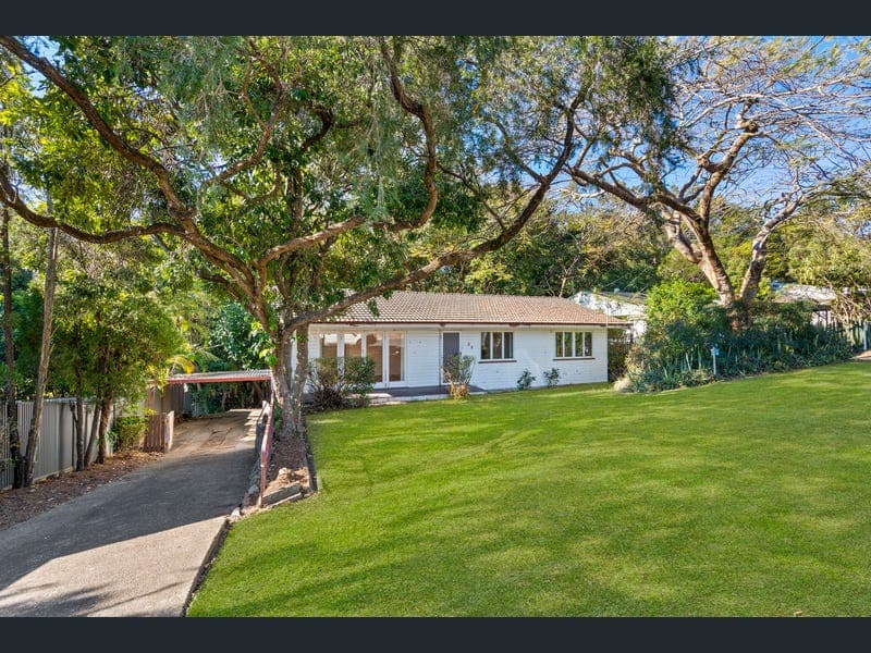 28 Timothy Street, Moorooka — photo 1 of 5