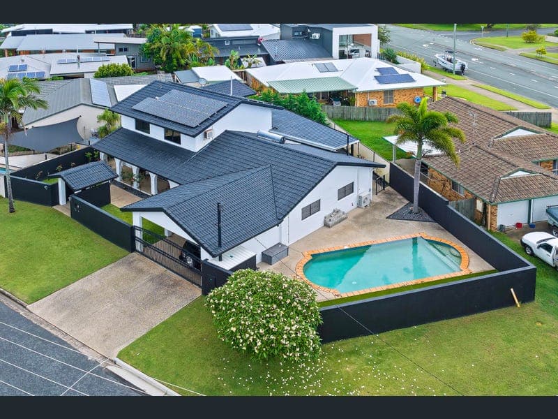 16 Alkira Street, Buddina — photo 1 of 5