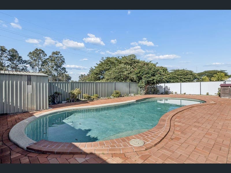 39 Port Jackson Boulevard, Clear Island Waters — photo 1 of 5