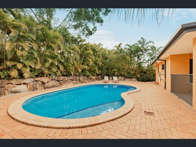18 Carmarthen Circuit, Pacific Pines — photo 1 of 5