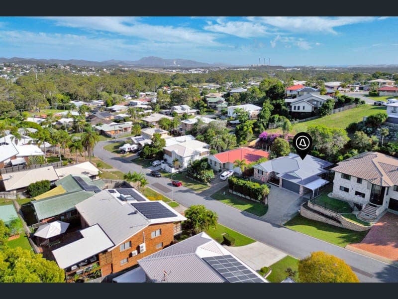 17 Gapparis Street, Kin Kora — photo 1 of 5