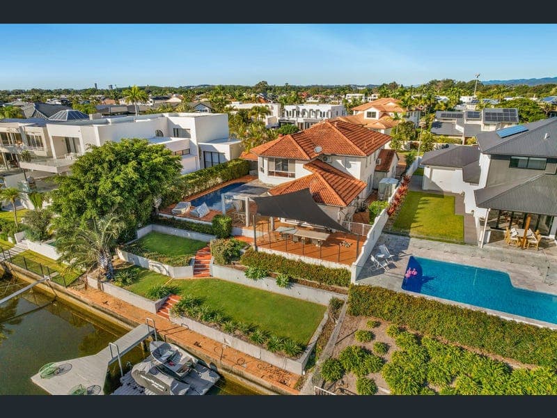 22 Montego Court, Mermaid Waters — photo 1 of 5