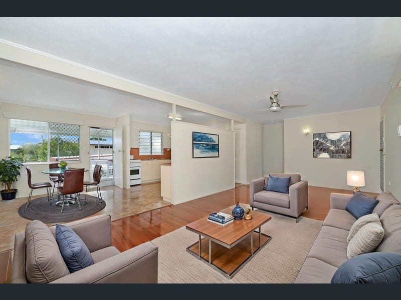 15 Gerona Avenue, Heatley — photo 1 of 5