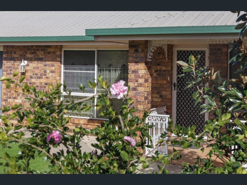13 Ironbark Court, Highfields — photo 1 of 5