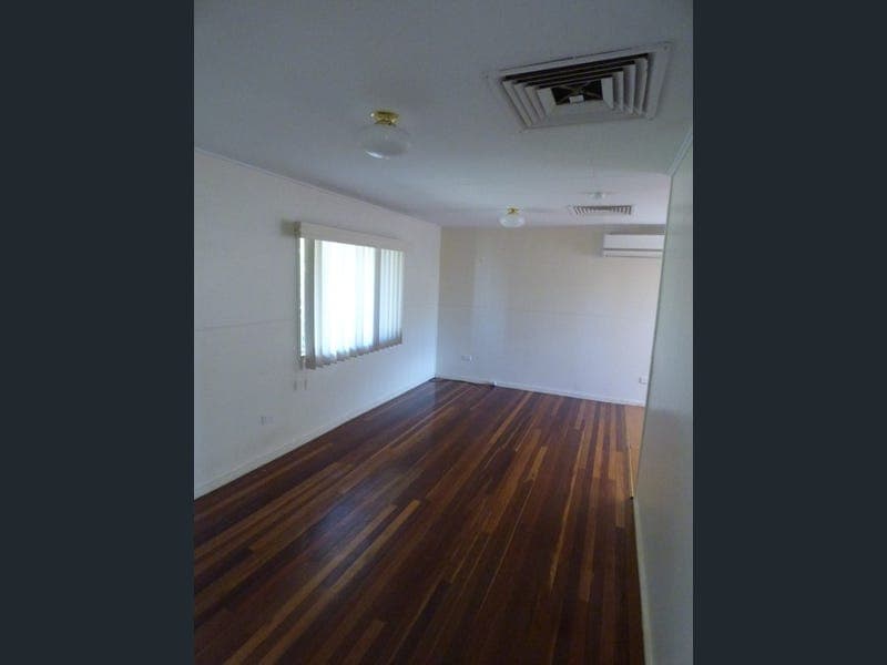 1 Brett Ave, Mount Isa — photo 1 of 5