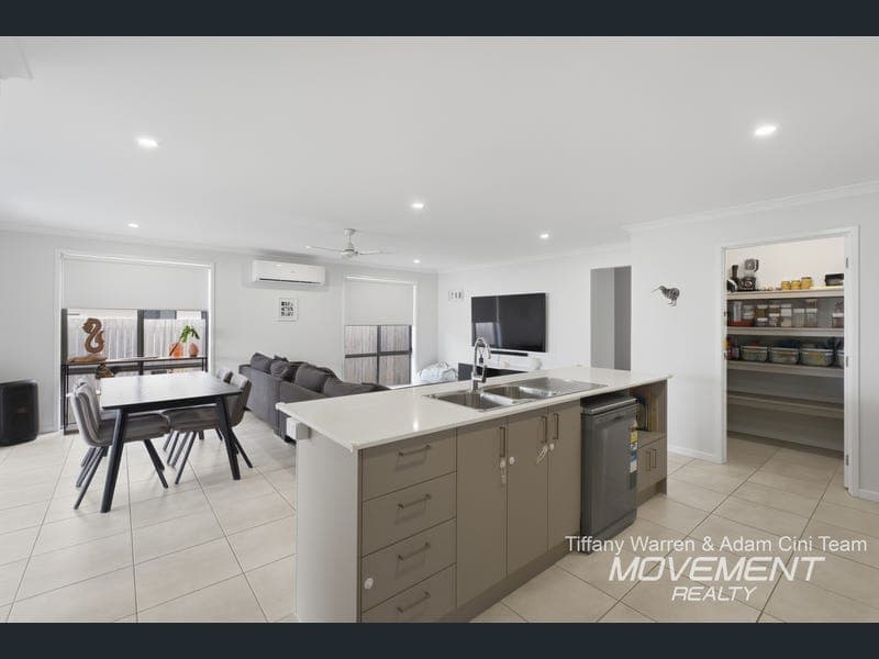 15 Pine Street, Caboolture South — photo 1 of 5