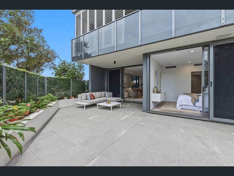 4/20 Executive Drive, Burleigh Waters — photo 1 of 5