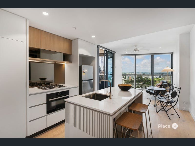 2408/8 Margaret Street, Brisbane City — photo 1 of 5