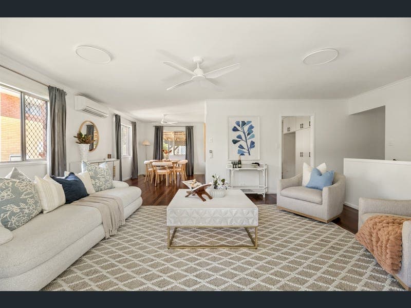 8 Belford Street, Kenmore — photo 1 of 5