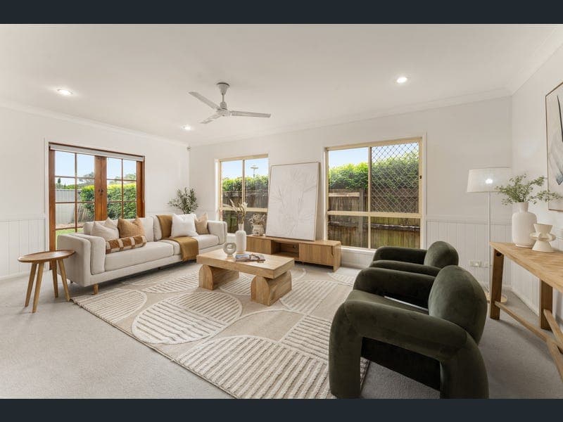 38 Mcintyre Street, Hendra — photo 1 of 5