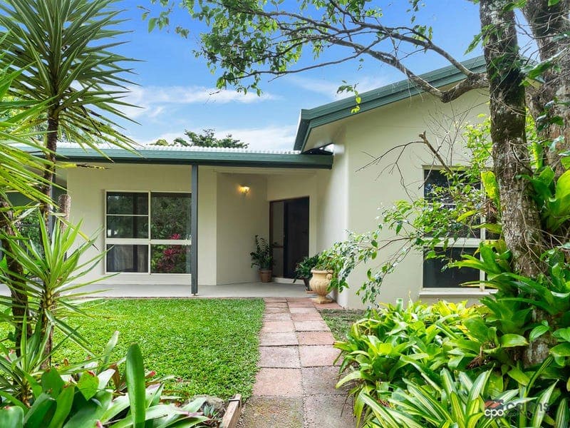 1 Meteor Street, Mount Sheridan — photo 1 of 5