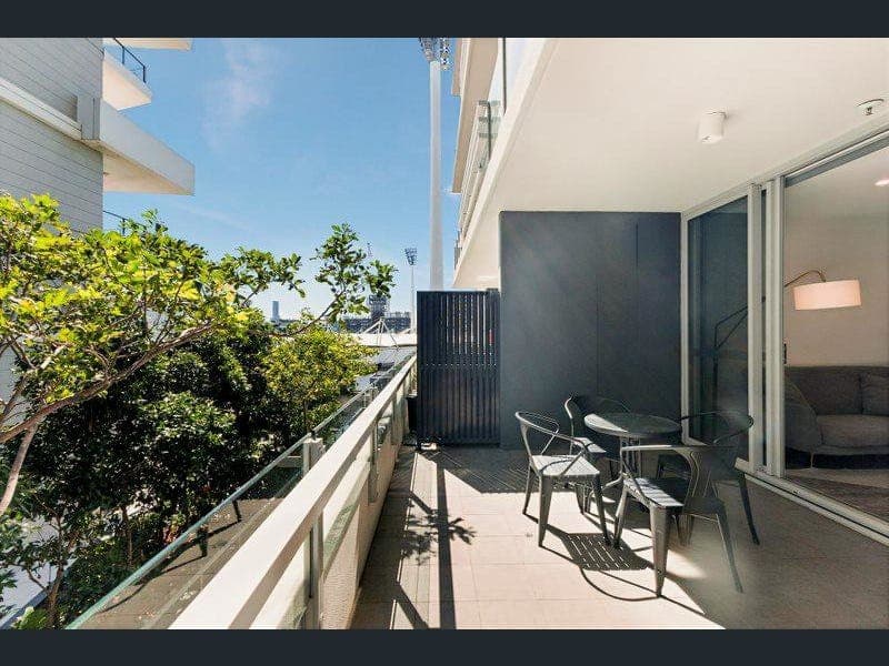 707/855 Stanley Street, Woolloongabba — photo 1 of 5