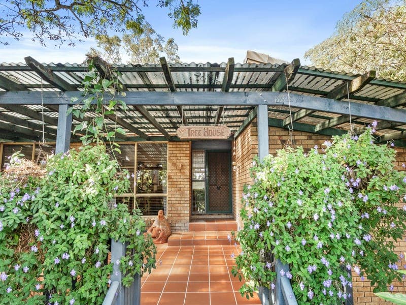 96 Thorngate Drive, Robina — photo 1 of 5