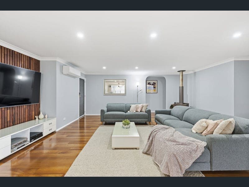 6 Glenna Place, Parkinson — photo 1 of 5