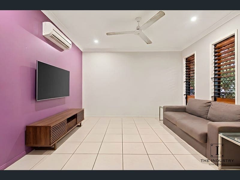 41 Huntley Crescent, Redlynch — photo 1 of 5