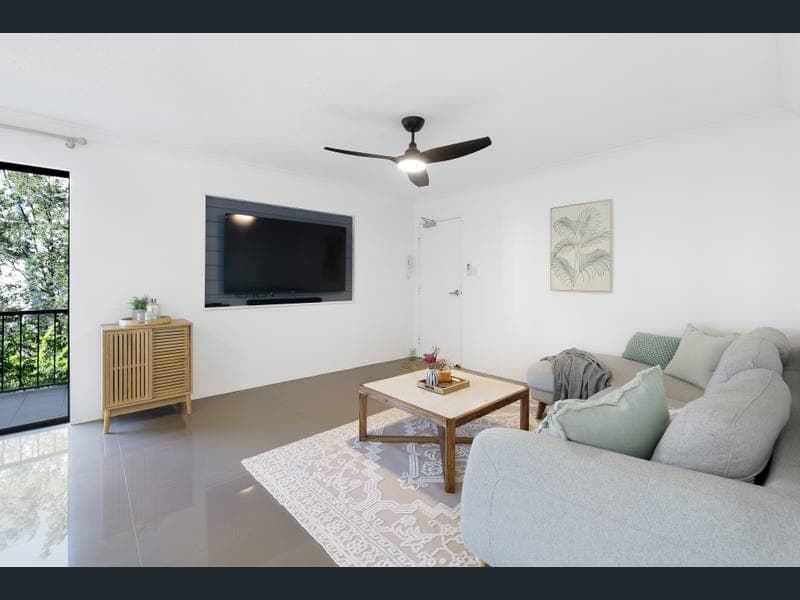 4/13 Clark Street, Biggera Waters — photo 1 of 5