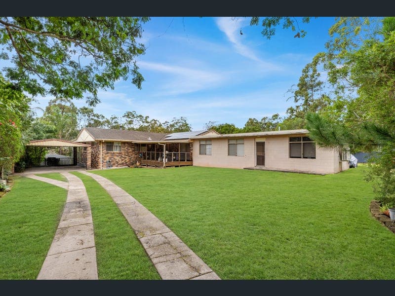 12-14 Kiwi Street, Sheldon — photo 1 of 5