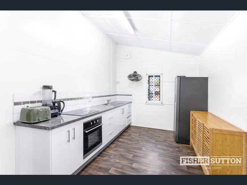 262 East Street, Depot Hill — photo 1 of 5