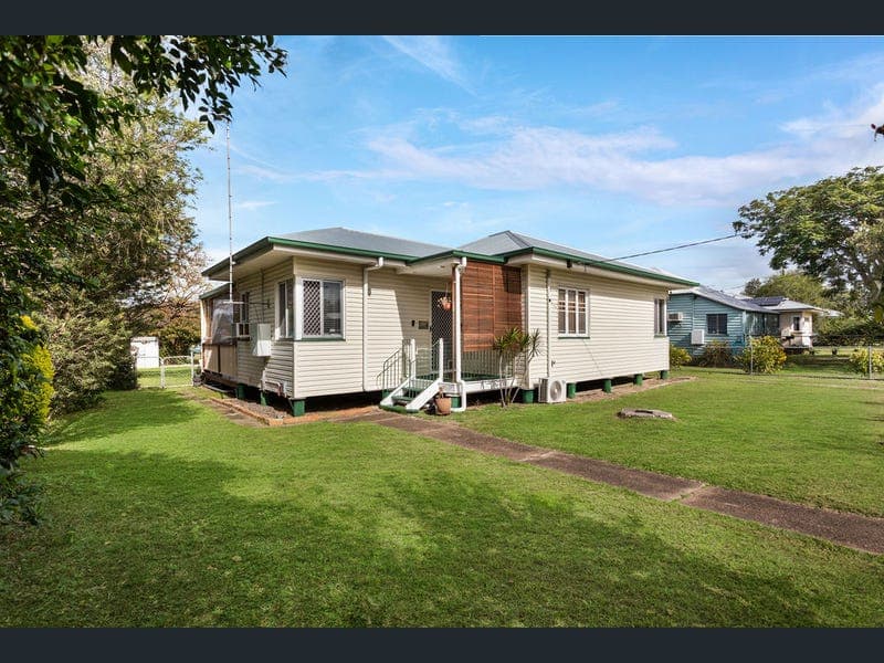 8 William Street, Rosewood — photo 1 of 5