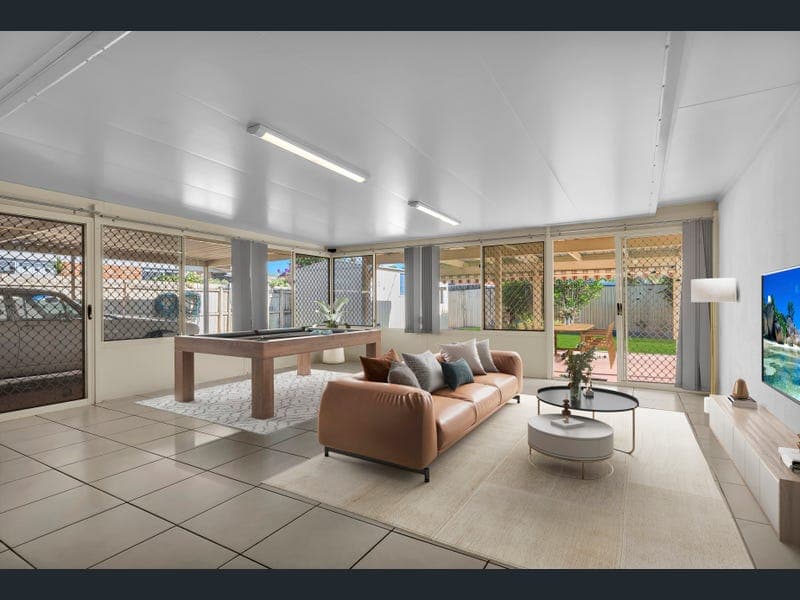 16 Naroon Crescent, Wurtulla — photo 1 of 5