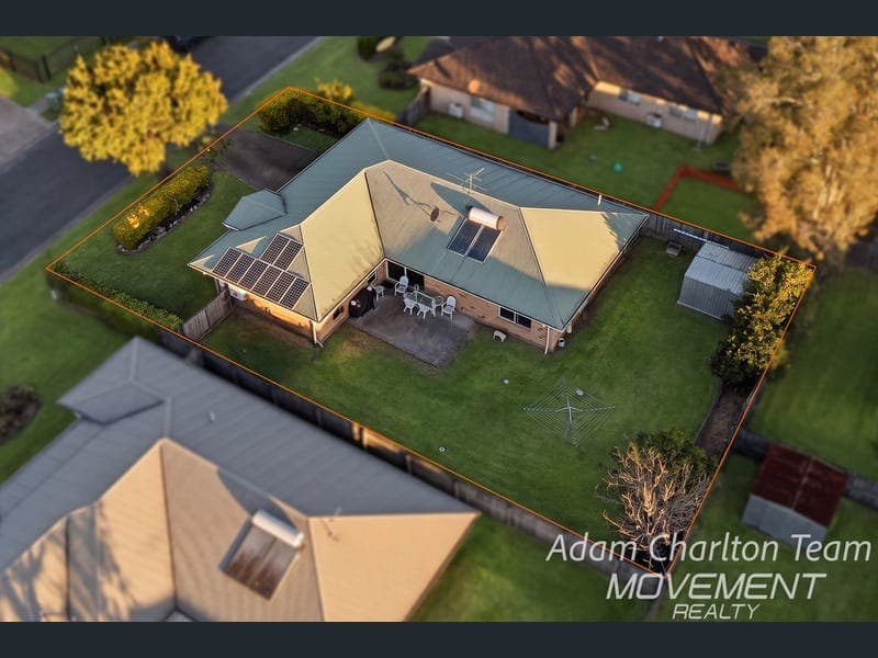 27 Riccardo Street, Caboolture — photo 1 of 5