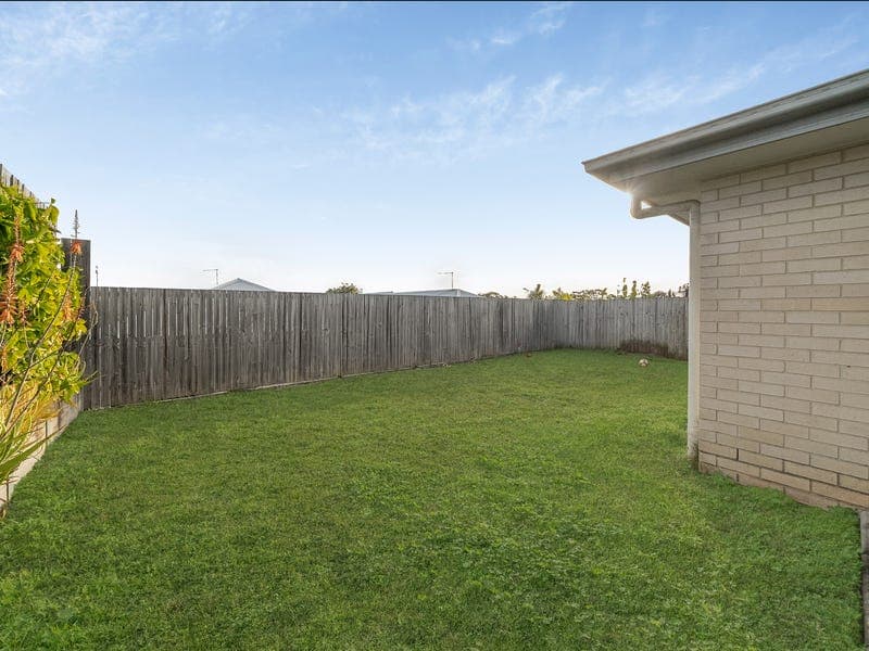 20 Sawmill Drive, Griffin — photo 1 of 5