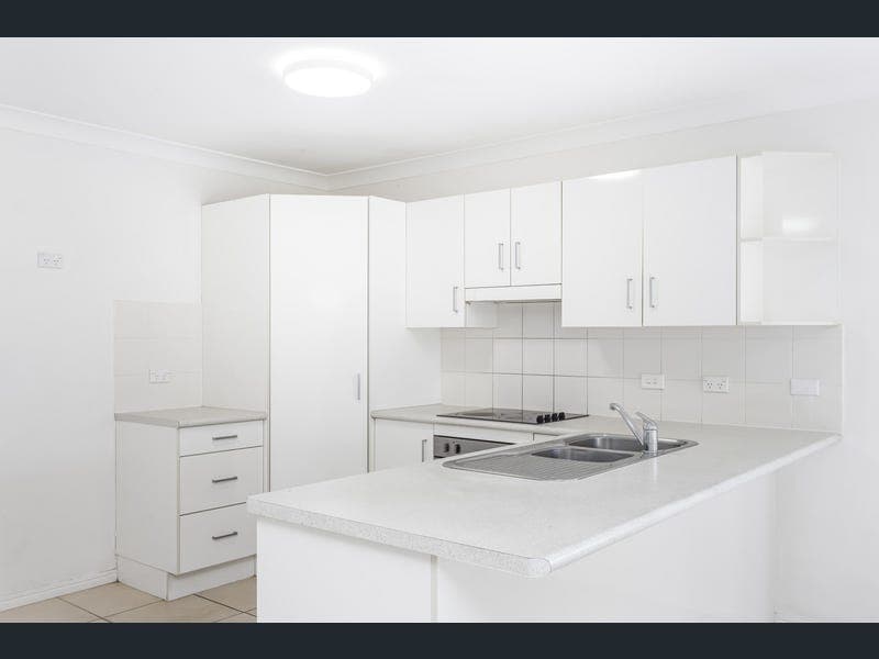 2 Perkins Court, Gracemere — photo 1 of 5