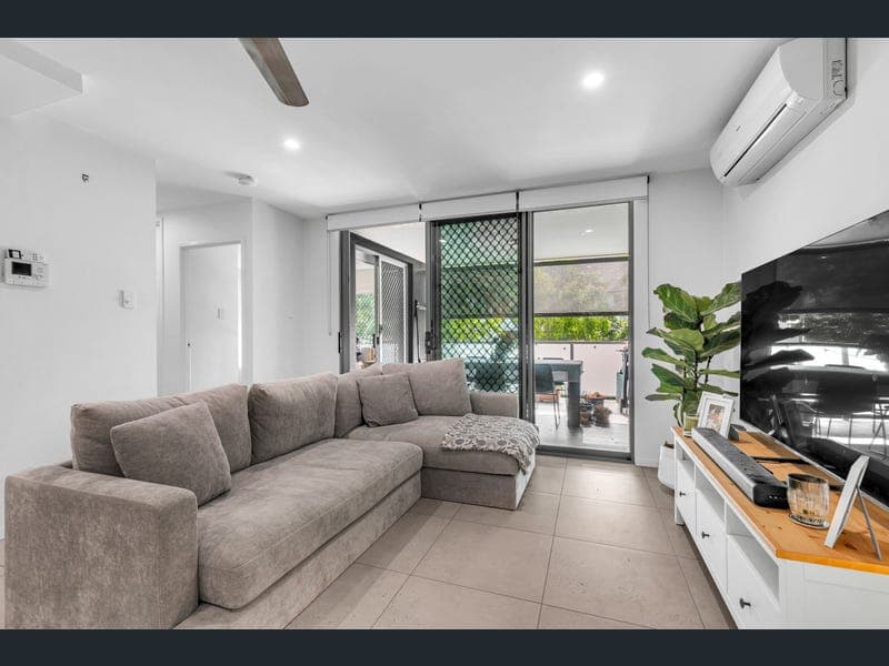 3/49 Elizabeth Street, Toowong — photo 1 of 5