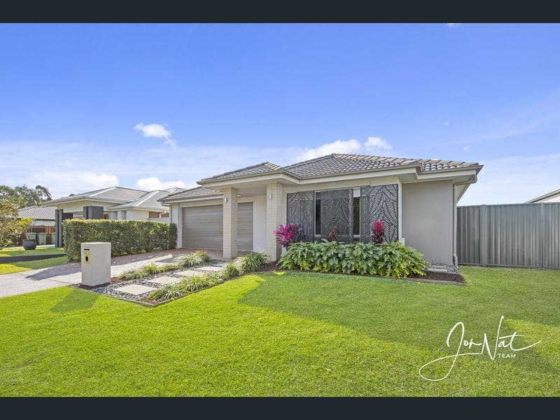 26 Millstream Place, Pimpama — photo 1 of 5