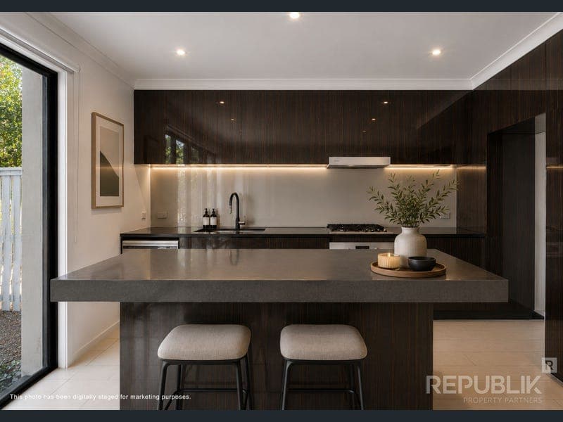 67 Peninsula Drive, Robina — photo 1 of 5