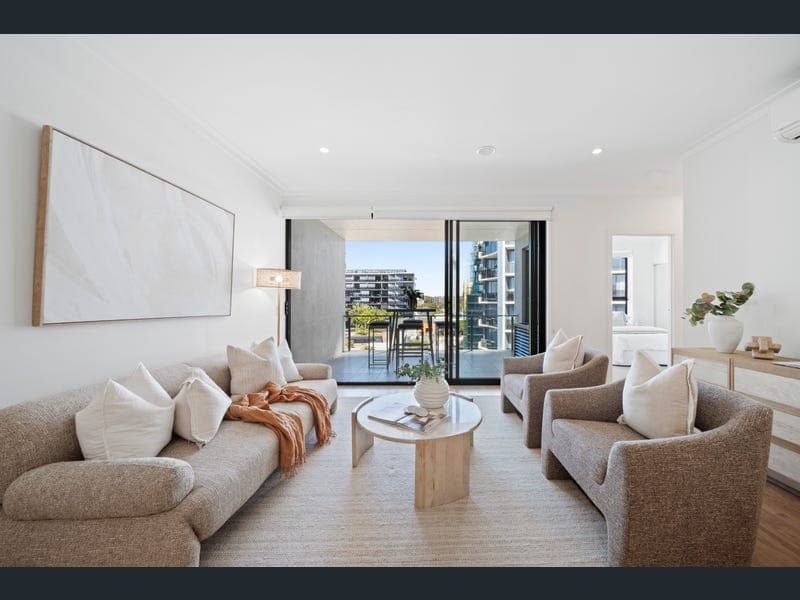1609/35 Tondara Lane, West End — photo 1 of 5