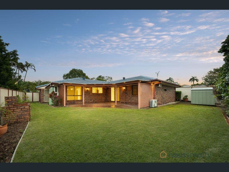 65 Drummond Street, Sinnamon Park — photo 1 of 5