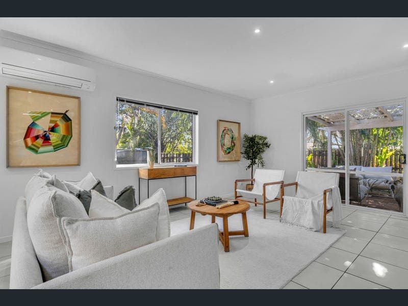 23 Athos Street, Riverhills — photo 1 of 5