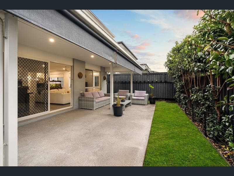 19 RANIGA DRIVE, Bellbird Park — photo 1 of 5