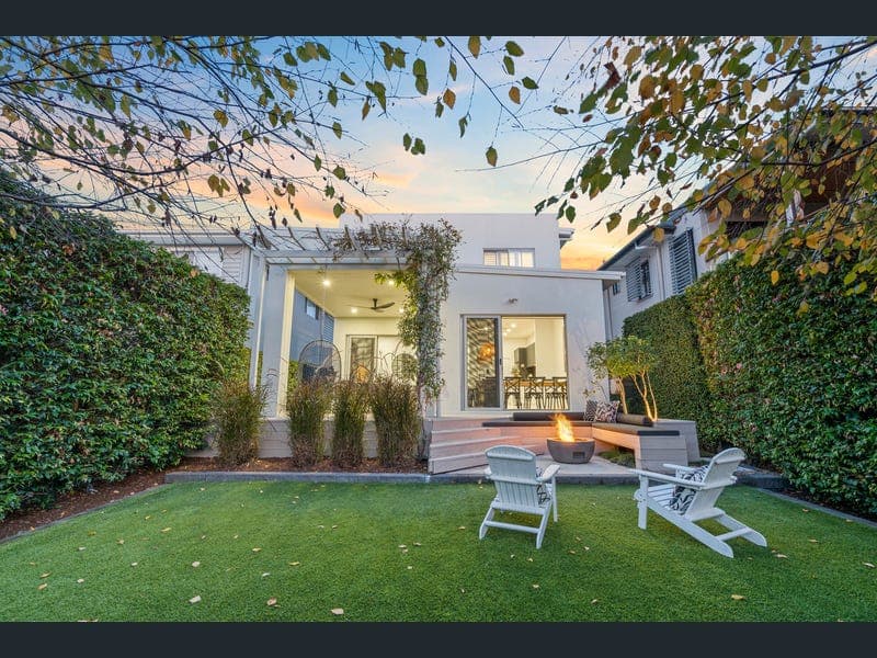 9 Shepherd Street, Wynnum — photo 1 of 5