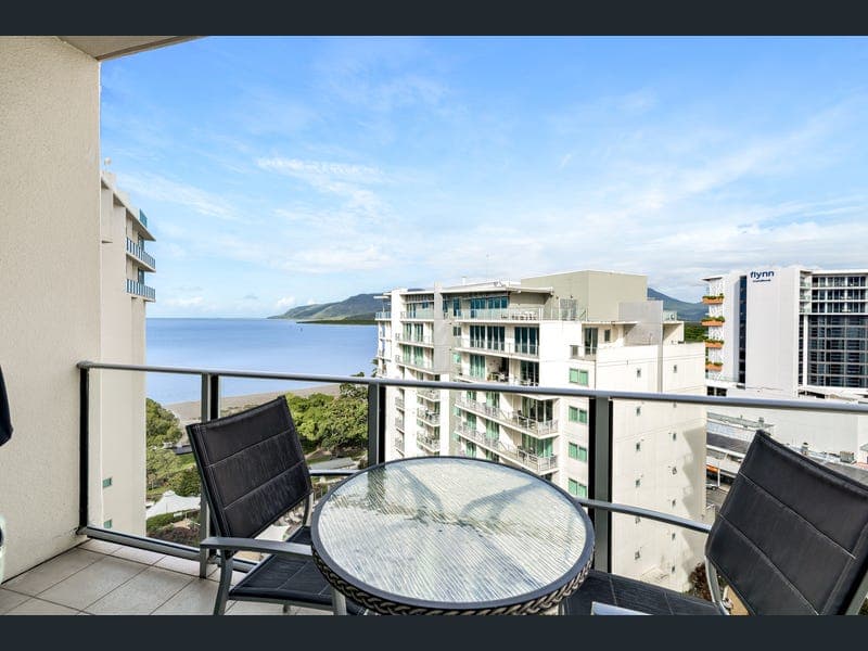 1109/101 Esplanade, Cairns City — photo 1 of 5