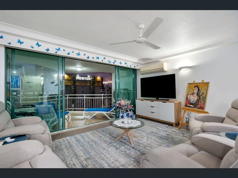 1906/5 Palm Avenue, Surfers Paradise — photo 1 of 5