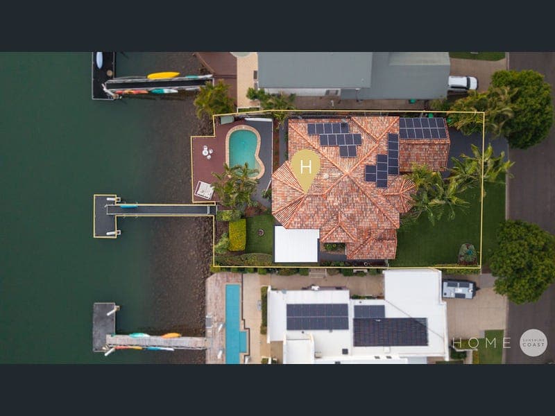 18 Saint Vincents Court, Minyama — photo 1 of 5