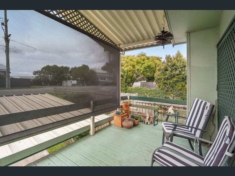 15 Hemmant Tingalpa Road — photo 1 of 5