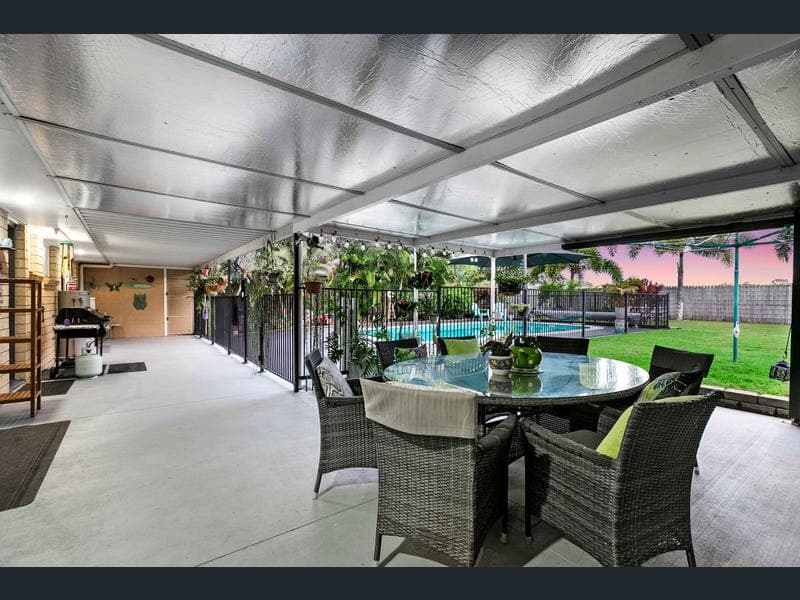 54 Foreshore Drive, Urangan — photo 1 of 5