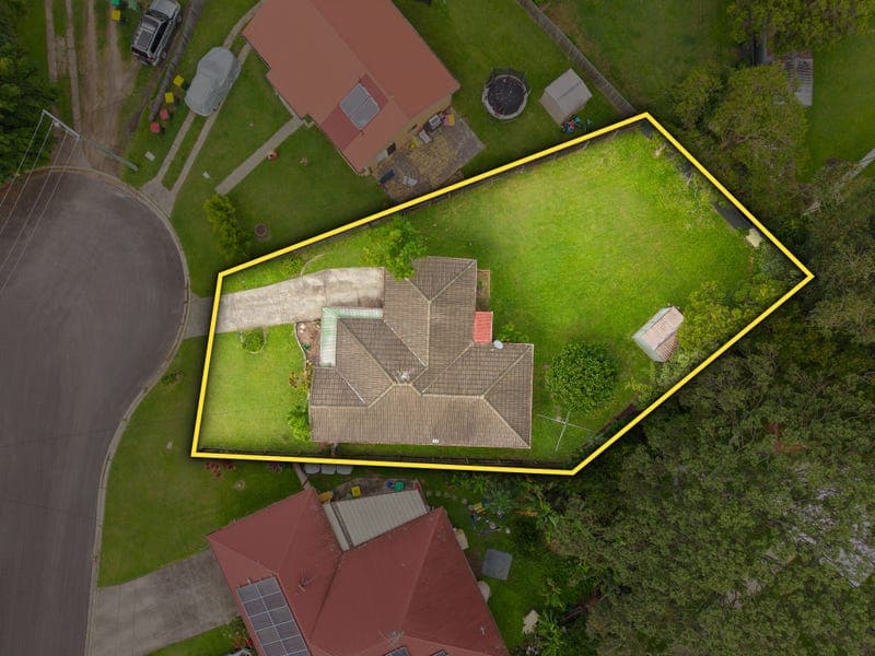 17 Carter Court, Deception Bay — photo 1 of 5